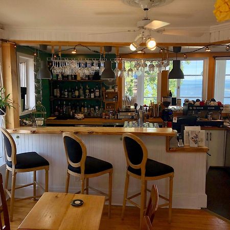 Bed and Breakfast Les Pinsons Des Rives La Malbaie Exterior foto