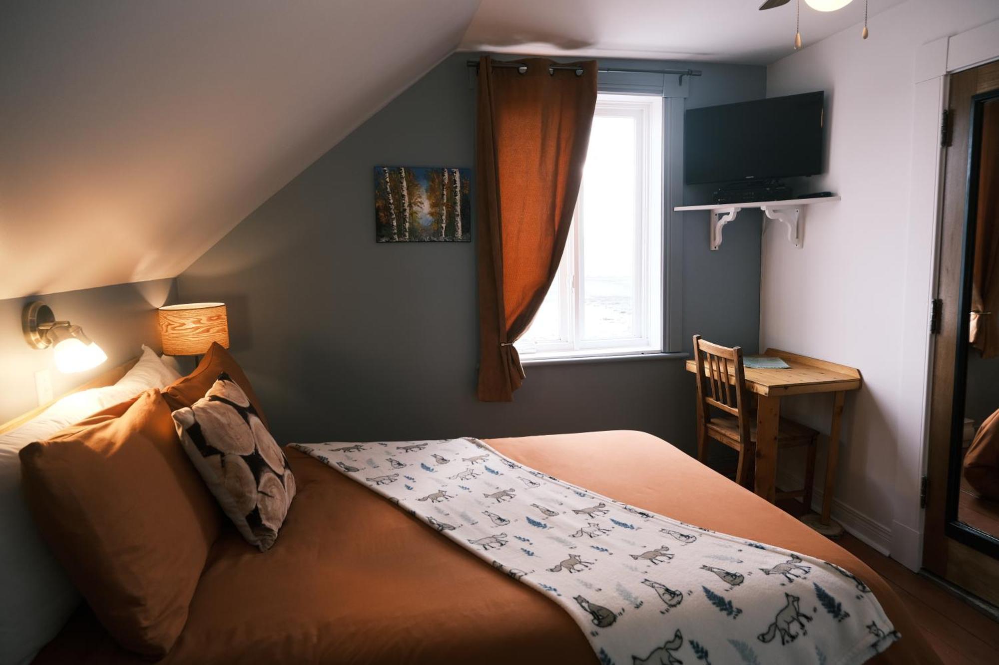 Bed and Breakfast Les Pinsons Des Rives La Malbaie Habitación foto