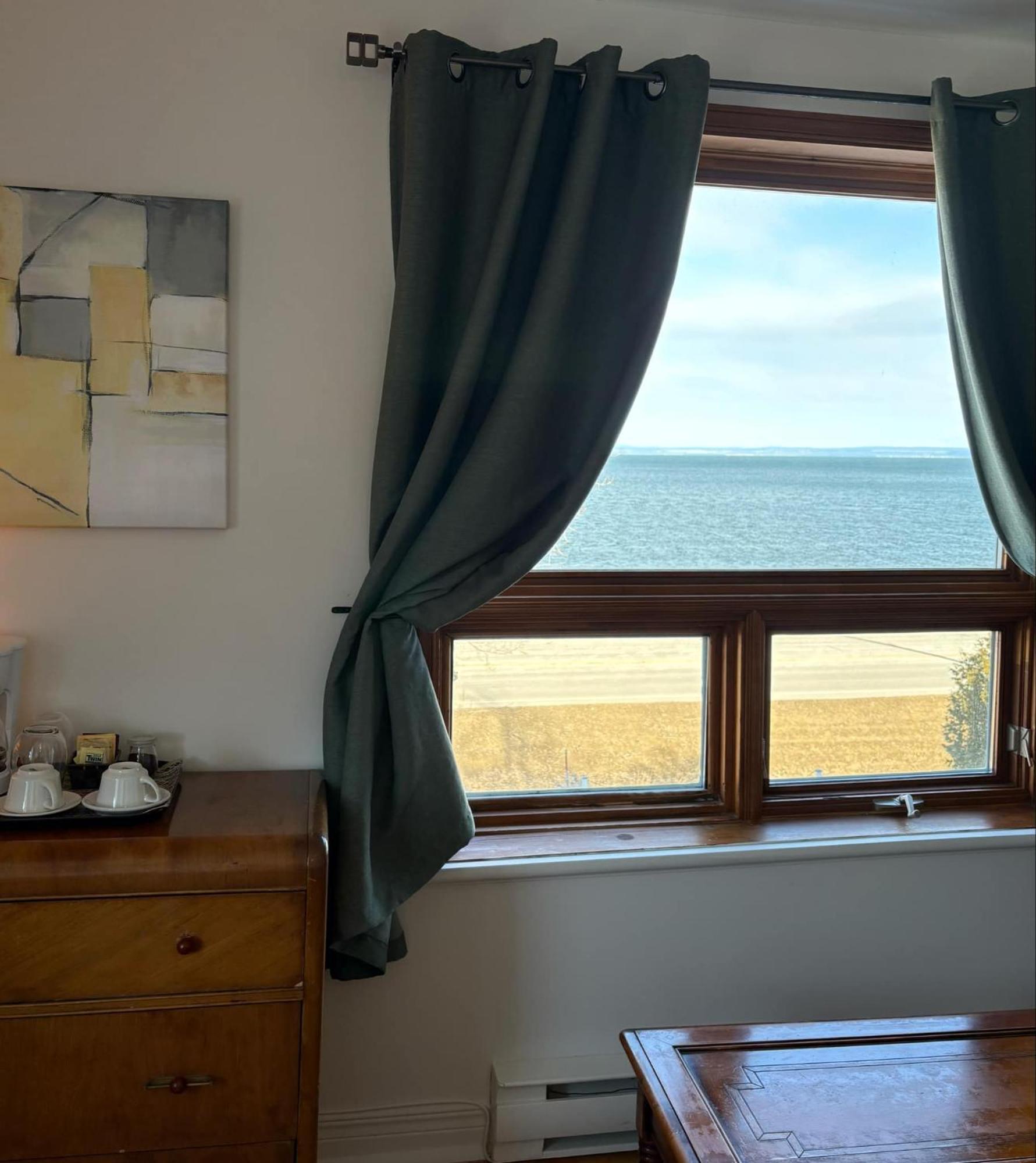 Bed and Breakfast Les Pinsons Des Rives La Malbaie Exterior foto